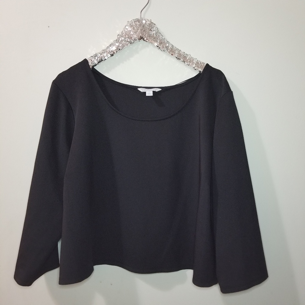 Ashley Nell Tipton 3/4 Sleeve Scuba Crop Top
